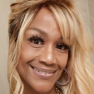 Meet your Posher, Ms.LovelyElle